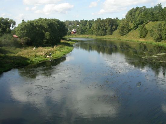 Вид на реку Рузу на территории города