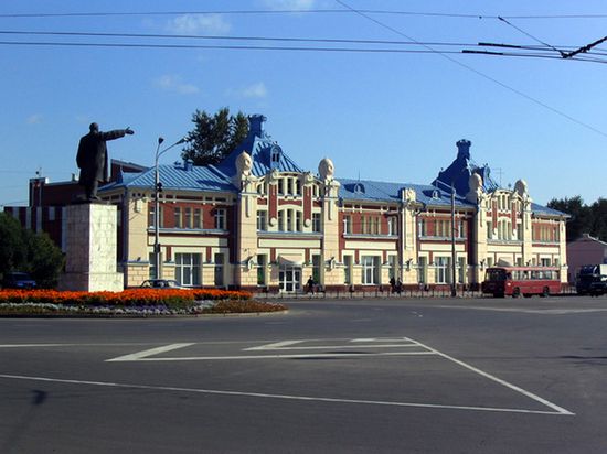 Площадь Ленина (видна только часть площади)