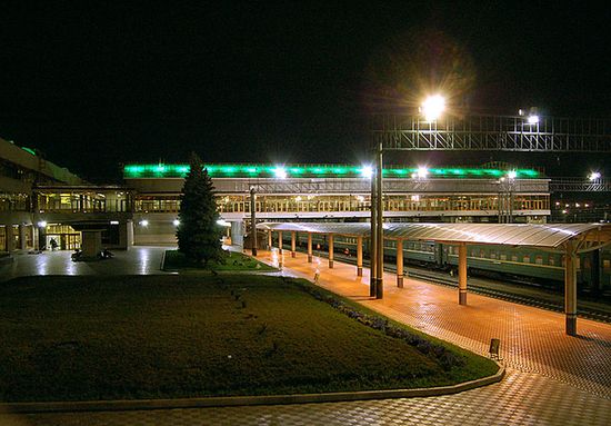 Перрон станции «Челябинск-Главный»