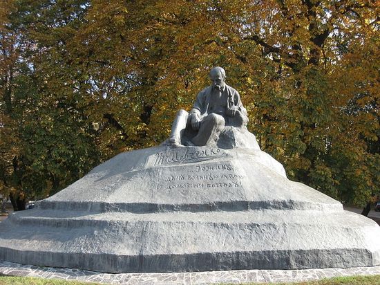 Первый в мире памятник Т. Г. Шевченко 1918 г.
