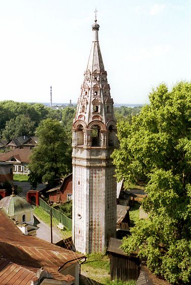 Колокольня Воскресенской церкви(1677-89)