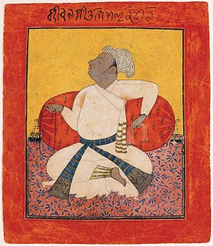 Махараджа Ситал Дев манкотский во время молитвы, Тушь, непрозрачная акварель, и серебро на бумаге (ок. 1690).