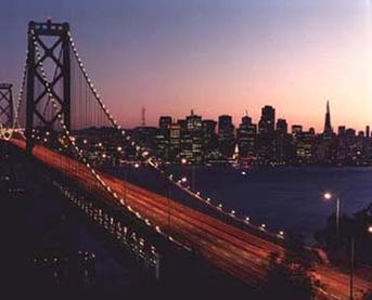 Мост Бэй-Бридж, соединяюший Сан-Франциско и Окленд