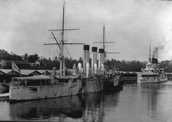 Российский линейный корабль Ретвизан в гавани Сабанга (1903)