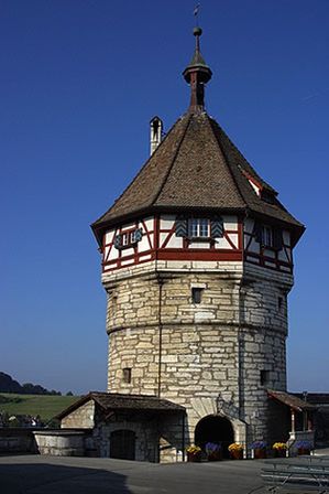 Башня крепости Мунот