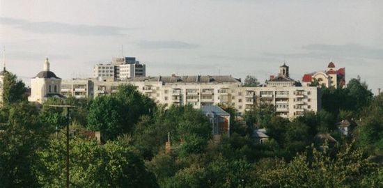 Брянск. Вид на Петровскую гору   через овраг Верхний Судок