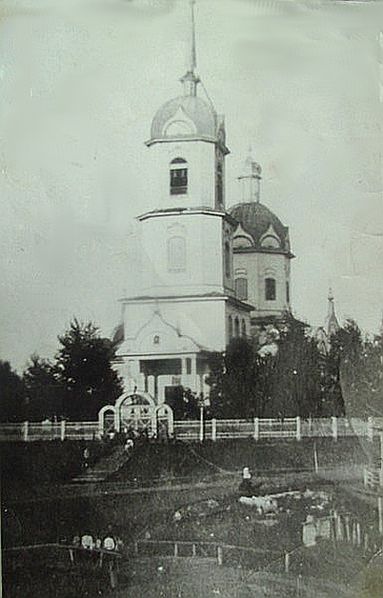 Введенская церковь в Лаве