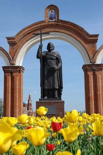 Памятник князю Владимиру в Новочебоксарске