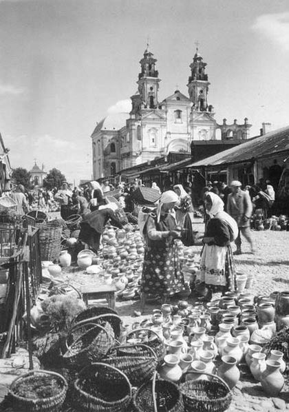 Рыночная площадь около 1930-го года