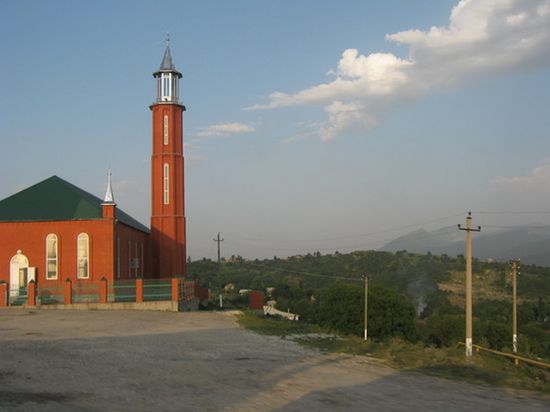 Мечеть расположенная в селение Беной