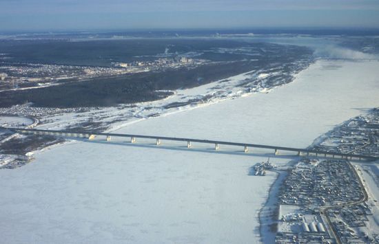 Красавинский мост зимой