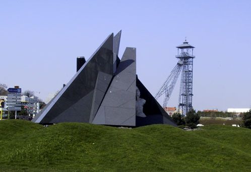 Памятник жертвам катастроф на угольных шахтах
