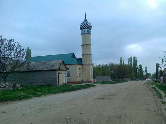 Новая чеченская мечеть расположенная в Калининауле