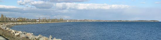 Панорама никопольской набережной. Вид в сторону Новопавловки