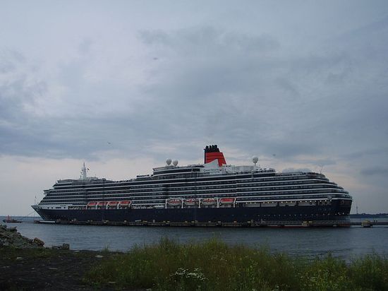Queen Victoria в порту Таллина