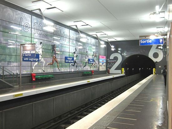 Станция Вильжюиф — Лео Лагранж.