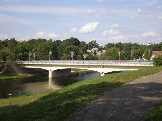 Мост над Швянтойи