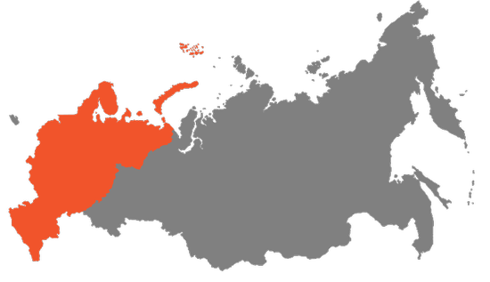 Город Можга, как и вся Удмуртия, находится в часовом поясе, обозначаемом по международному стандарту как Moscow Time Zone (MSK). Смещение относительно UTC составляет +4:00. Интересно отметить, что по территории Удмуртии проходит меридиан 52°30 в.д., разделяющий 3-й и 4-й географические часовые пояса, поэтому на территории западной части республики (включая Можгу) применяемое время отличается от поясного времени UTC+3 на один час, а территория в центре и на востоке (включая Ижевск) — одно из немногих мест в России, где применяемое время соответствует поясному времени.