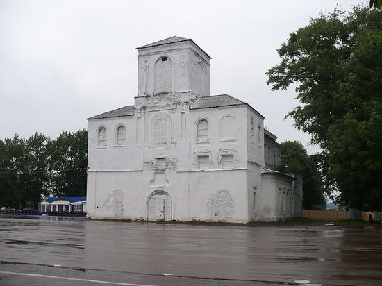 Введенская церковь в Валдае