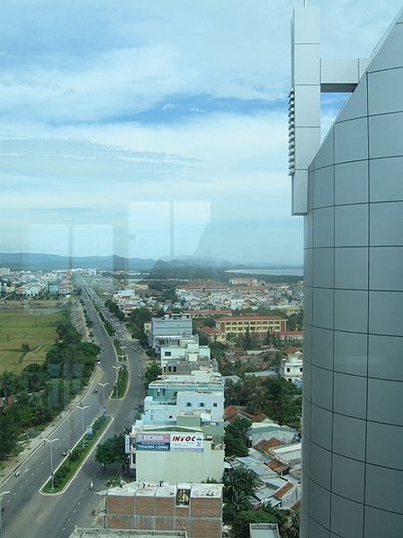 Улица Хунг Выонг (Hng Vng) с высоты отеля
