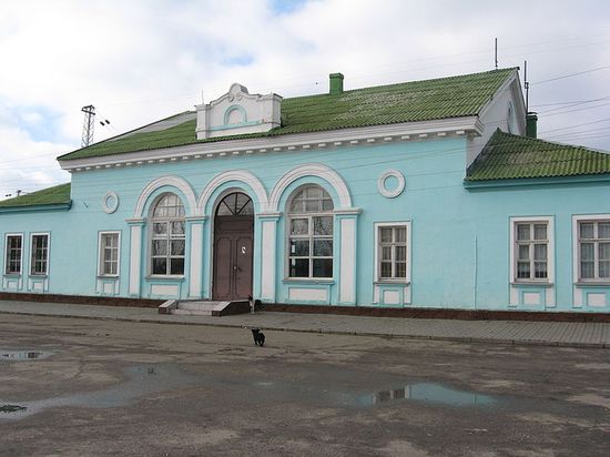 Здание жд-станции "Каяла" до ремонта кровли.