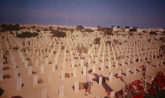 Военное кладбище союзников в Эль-Аламейне.