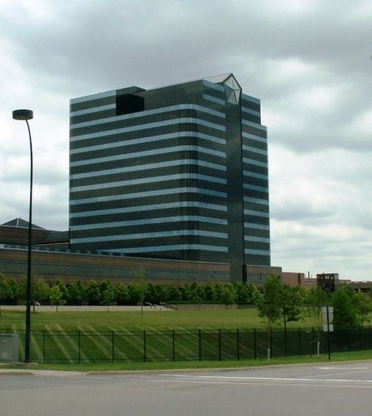 Штаб-квартира и технический центр Chrysler Group LLC