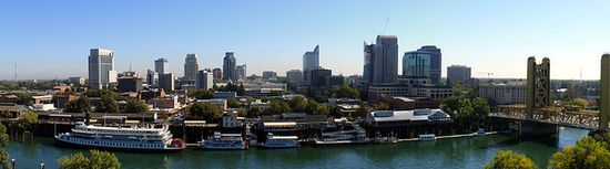 Панорамный вид центра города Сакраменто