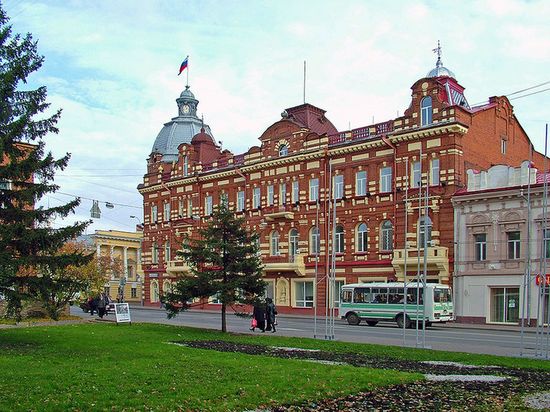 Здание администрации Томска, где с 1994 по 2005 год одновременно находилась городская дума
