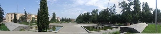 Центральная площадь города Степанаван
