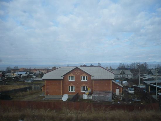 Вид на посёлок с автодороги М55