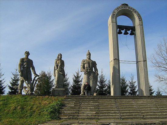 Памятник 1000-летию Звенигорода (Львовской обл.)