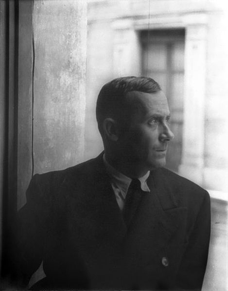 Жоан Миро.   Портрет 1935 г.
