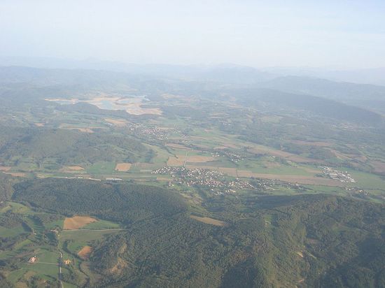 Вид на Эг-Вив, Леран и водохранилище Лак-де-Монбель