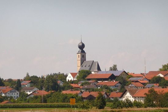 Вид на Энгельсберг и церковь Св.Андреаса