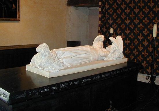 Саркофаг Агнессы Сорель