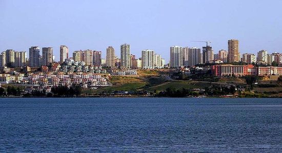Город Адана и озеро Сейхан
