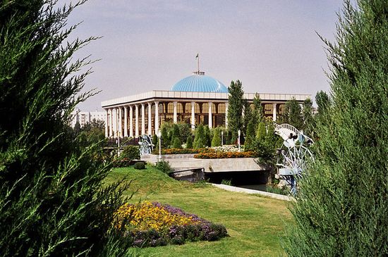 Здание парламента (Олий мажлиса) Республики Узбекистан