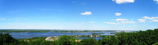 Панорама города Бор с Верхневолжской набережной Нижнего Новгорода
