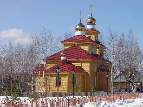 Храм во имя иконы Казанской Божьей Матери в селе Угут. 2008 год