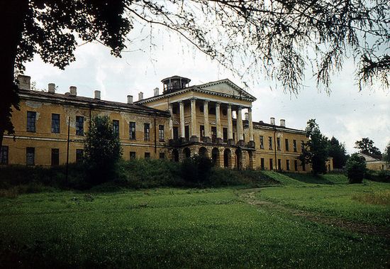 Дворец в Ропше до разрушения (70-е годы 20-го века)