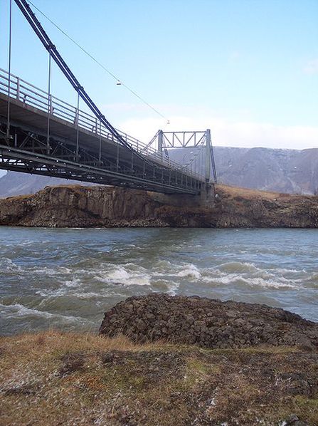 Мост Ёльфусарбру через реку Ёльфуса, Сельфосс.