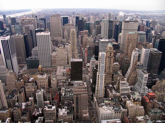 Вид на Манхэттен с Эмпайр-стейт-билдинг.
