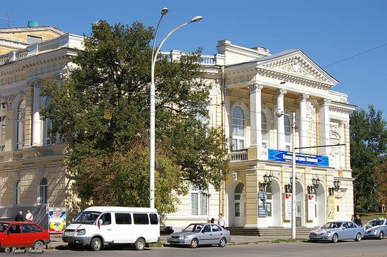 Ростовский областной академический молодёжный театр