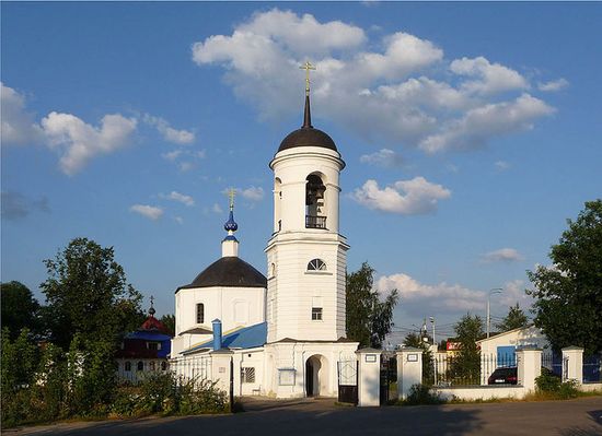 Церковь Рождества Богородицы в селе Анискино (1738—1742, колокольня — 1808)