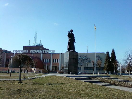 Дворец Культуры в г.Новояворовске