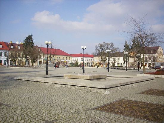 Главная площадь (площадь Свободы)