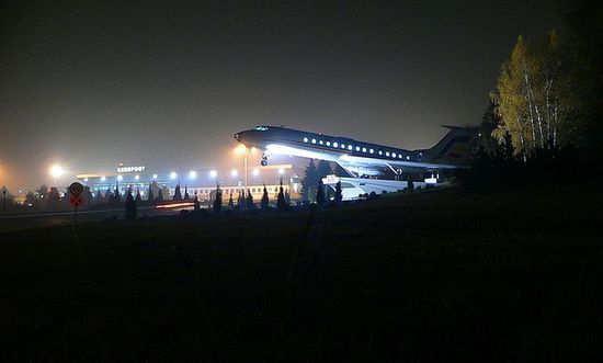 Кишинёвский аэропорт ночью