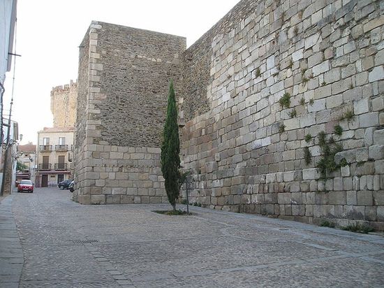 Городская стена