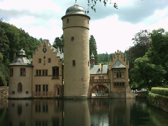 Замок на воде Меспельбрунн